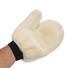 Load image into Gallery viewer, Fleece Polishing Mitt - cream