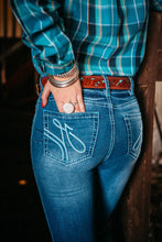 Load image into Gallery viewer, Hitchley & Harow - Ultra High Rise Jeans - "Jacksonville" - Baby Blue Stitch Jeans- ASSORTED SIZES