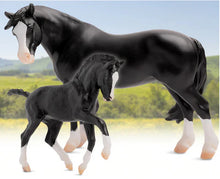 Load image into Gallery viewer, Breyer Traditional Nistar Blazing Kansas & Ethel