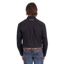Load image into Gallery viewer, Wrangler MENS Flex Logo 1 PKT Long Sleeve Shirt - BLACK -  ASSORTED SIZES
