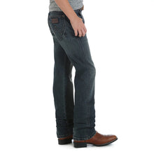 Load image into Gallery viewer, Wrangler - Boys Jerome Retro Slim Sraight Jean - ASSORTED SIZES
