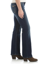 Load image into Gallery viewer, Wrangler Women&#39;s Mae Retro Boot Cut Jean
